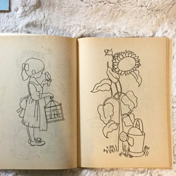 VINTAGE 1976 UNUSED Holly Hobbie Coloring Books Lot of 2 Rand McNally Set - Picture 10 of 16